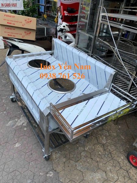 bếp á công nghiệp