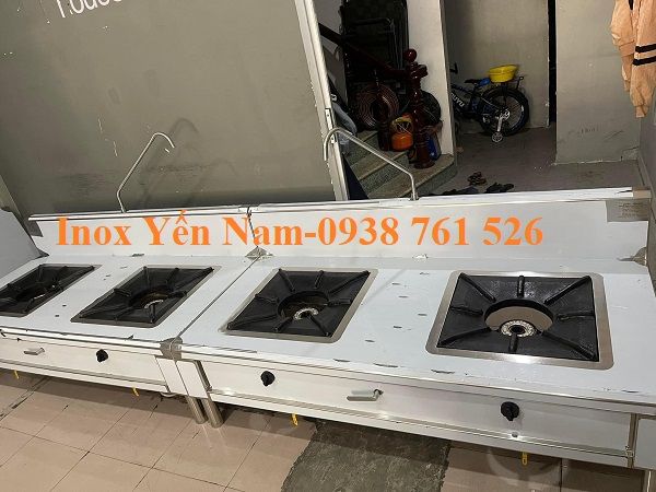 bếp á công nghiệp