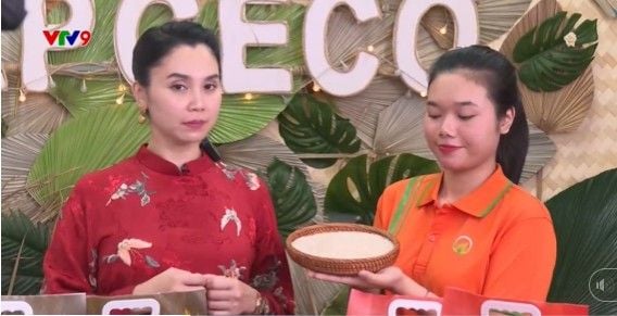 Mua nông sản qua Livestream