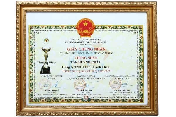 Bằng Khen và Giấy Chứng Nhận chất lượng sản phẩm