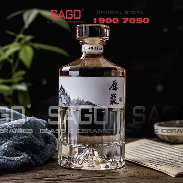 Bình thủy tinh đựng rượu đẹp: Lựa chọn hoàn hảo cho người sành điệu