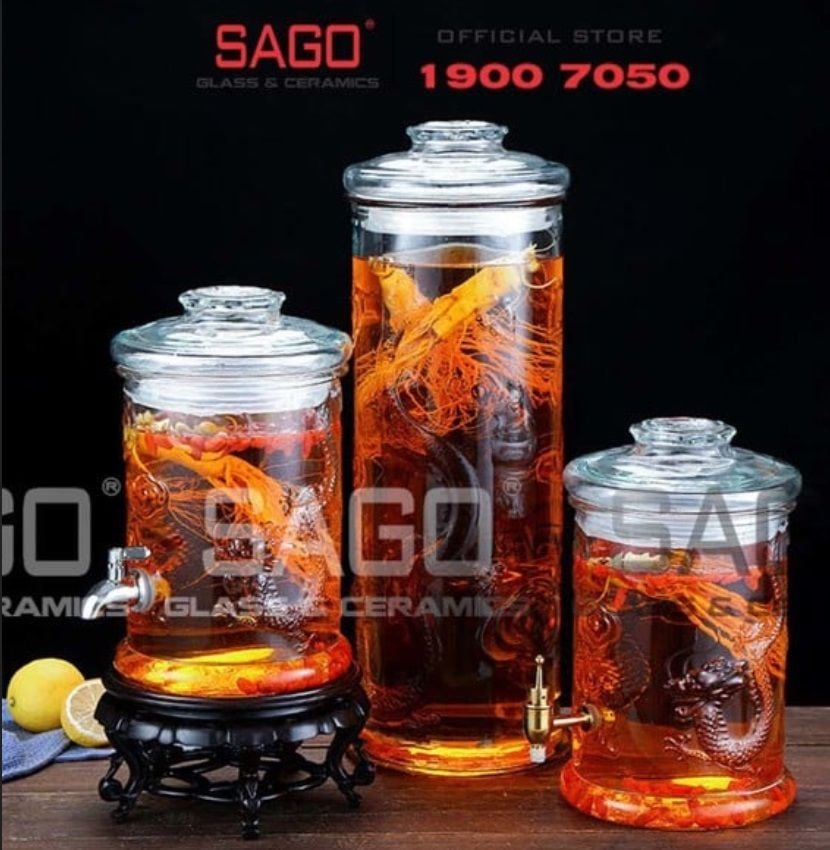 Khi nào nên dùng bình thủy tinh và chum sành để ngâm rượu?