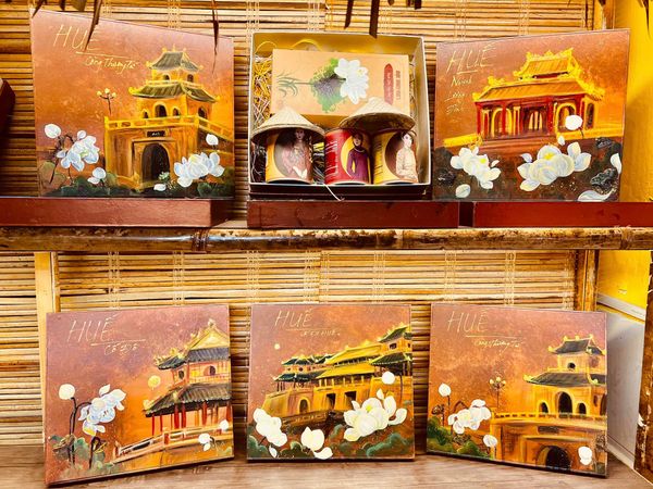 KHÁM PHÁ NÉT ĐẶC TRƯNG XỨ HUẾ TRONG HỘP QUÀ TẶNG TRUYỀN THỐNG