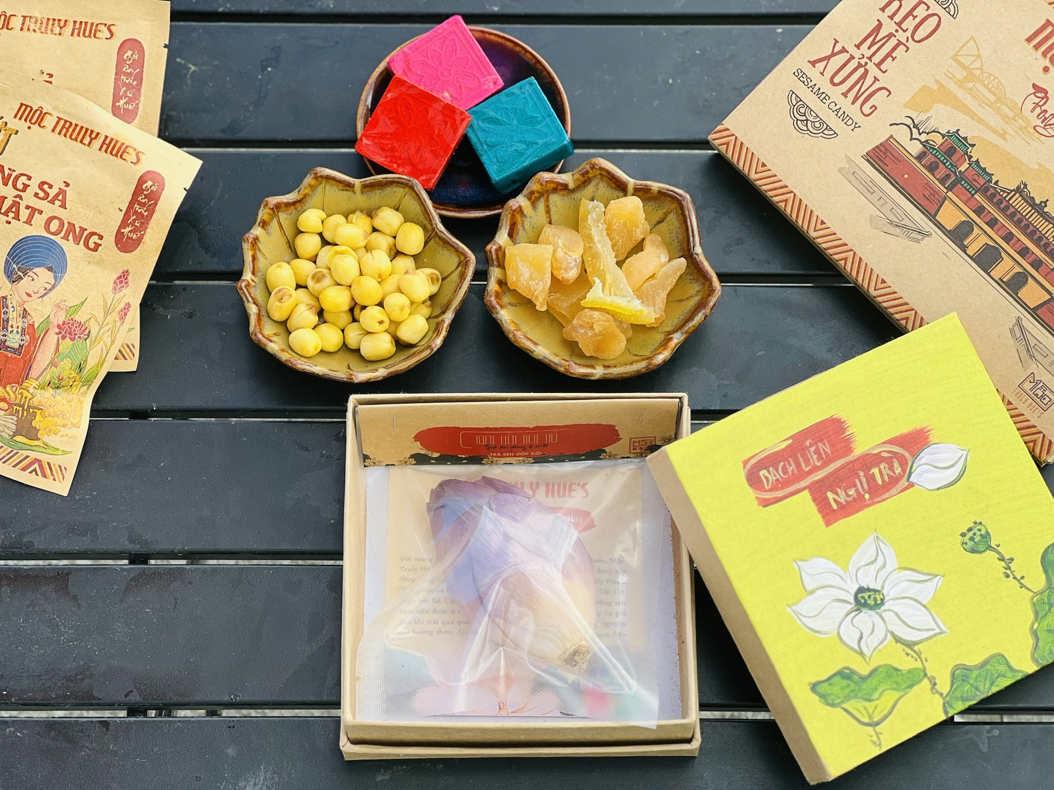 TRÀ HOA SEN SẤY THĂNG HOA –  THỨC TRÀ TINH HOA CỐ ĐÔ