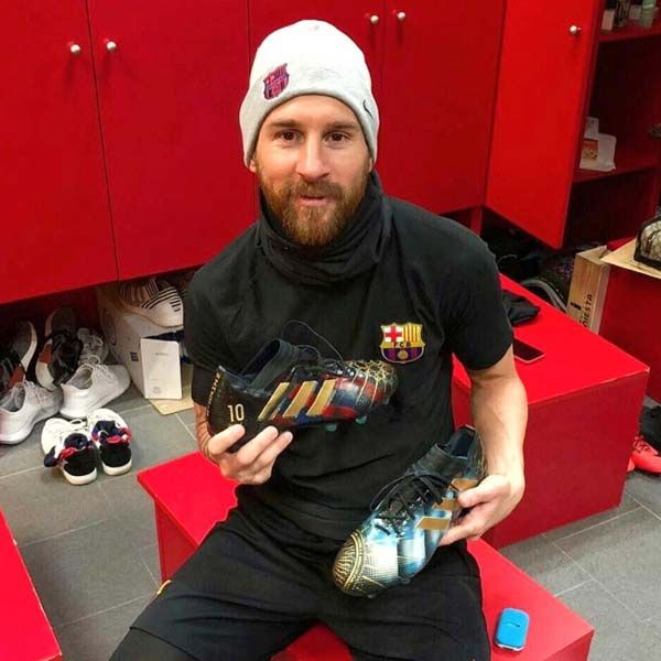 giay da bong messi