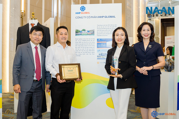 Naan là một trong Top 3 doanh nghiệp xuất sắc nhất tại Diễn đàn ESG Việt Nam 2023