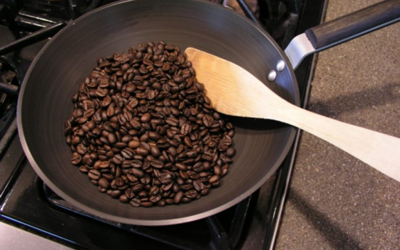 Hướng dẫn cách rang cà phê bằng chảo đơn giản tại nhà