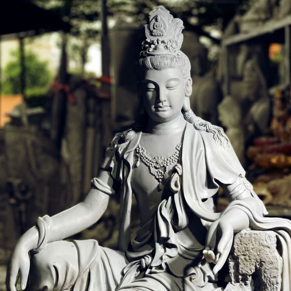 QUAN ÂM TỰ TẠI