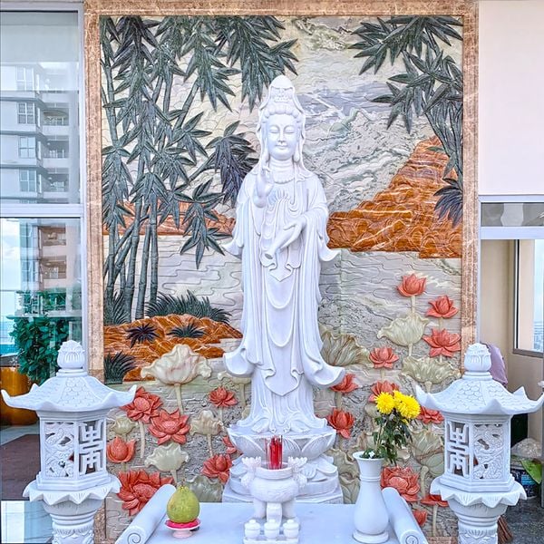 Phù điêu sen