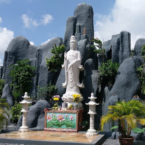 Quan Âm Các – Kiến trúc tôn nghiêm che chở tượng Phật Bà