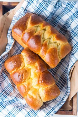 Công thức bánh mì hoa cúc chuẩn vị Pháp - Brioche Bread Recipe