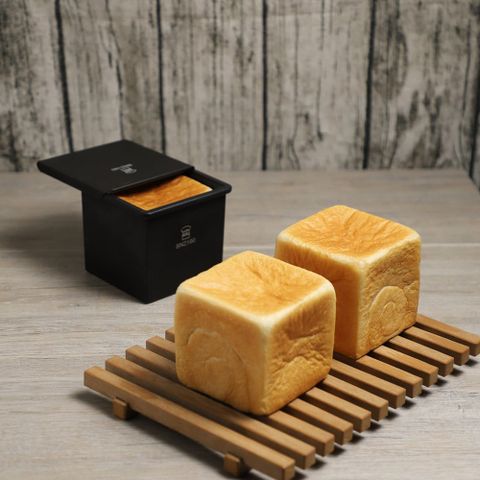 Bánh mì trà xanh- Khuôn gối vuông Sanneng
