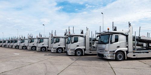 Nghề lái xe tải đường dài – Những lợi ích và khó khăn