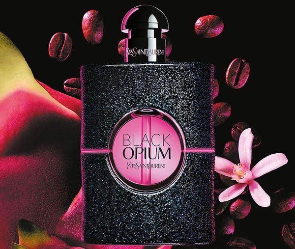 Yves Saint Laurent Black Opium Neon Eau de Parfum kết hợp hương cafe và hoa cỏ
