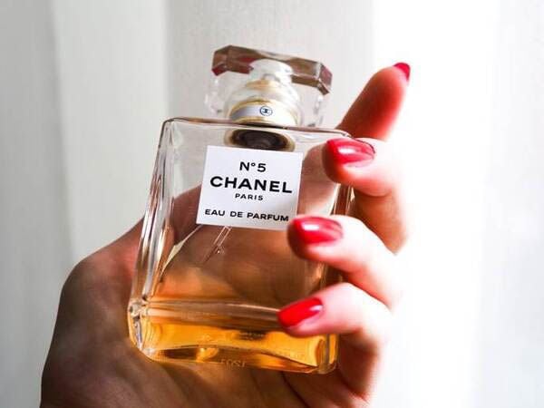 Chanel N°5 là mẫu nước hoa khởi đầu cho thành công của Chanel ở mảng nước hoa.