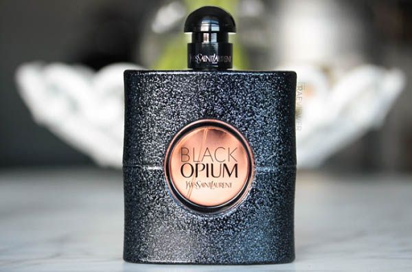 Thiết kế chai nước hoa Yves Saint Laurent Black Opium Mini Size