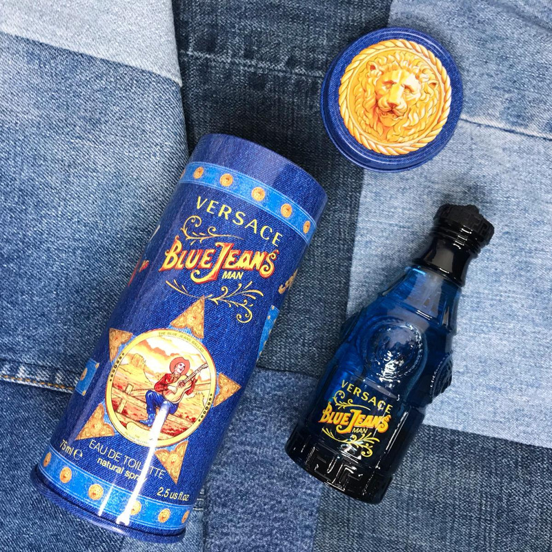 Thiết kế nước hoa Versace Versus Blue Jeans