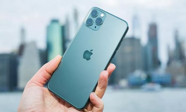 iPhone 11 sở hữu cụm 3 camera 12MP