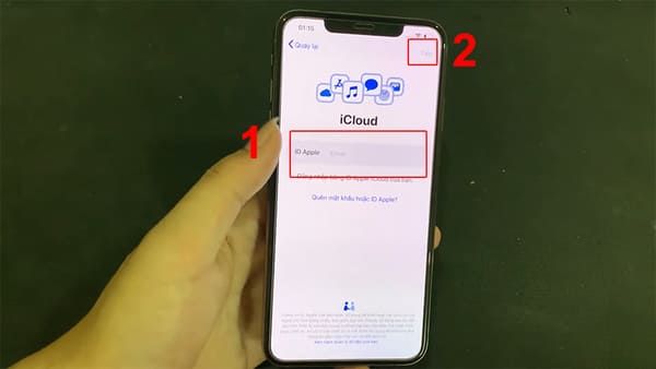 Nhập ID Apple → Tiếp