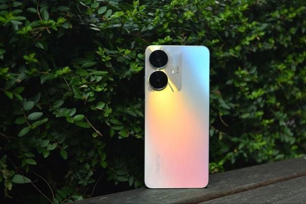 So sánh camera của Realme C55 và OPPO A57