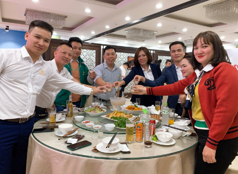 HAPPY NEW YEAR & YEAR AND PARTY 2022