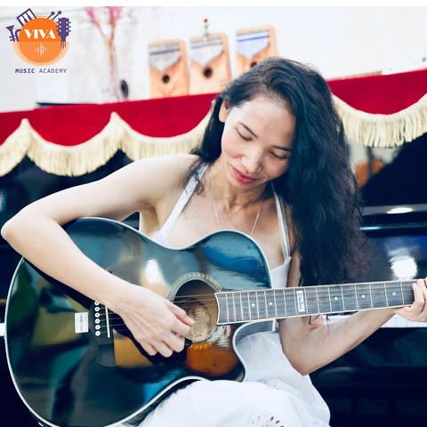 Khoá học đàn Guitar cho người lớn tuổi - Học đàn Tân Phú, Tân Bình TP HCM