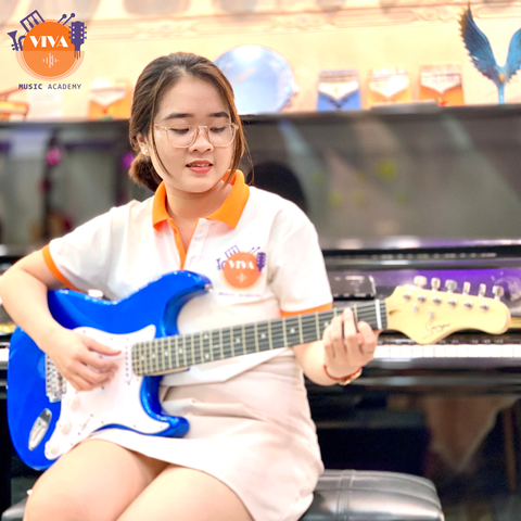 Khóa học đàn Guitar điện tại Tân Phú TP.HCM