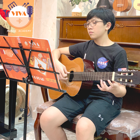 Học Guitar thật dễ dàng - Guitar Tân Phú TP.HCM