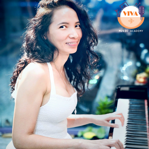Khóa học đàn Piano lớp VIP 1 kèm cho người lớn tuổi tại Tân Phú TP.HCM