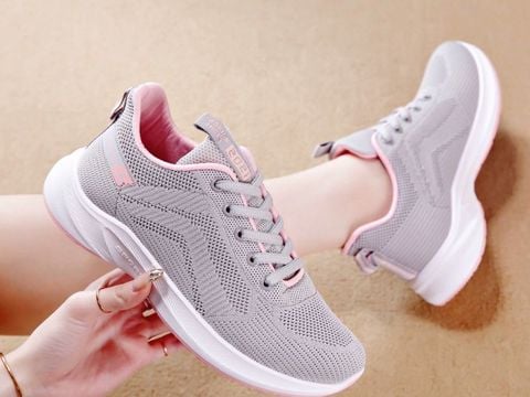 7 mẫu giày dép nữ thời trang mà cô gái nào cũng phải có