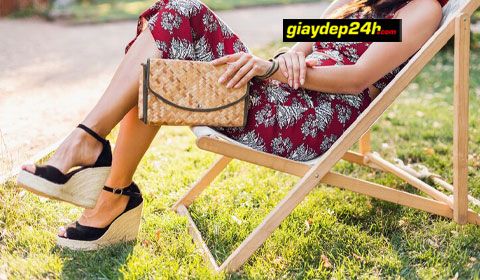 BẬT MÍ CÁCH CHỌN GIÀY DÉP ĐẾ XUỒNG