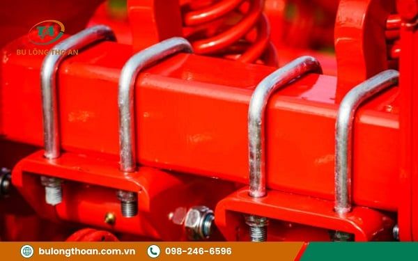 Hướng dẫn sử dụng bu lông chữ U ( cùm U ) vuông đúng kỹ thuật
