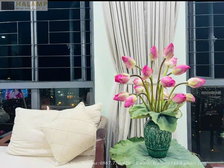 Trang trí cắm hoa phù hợp với nội thất phong cách Việt