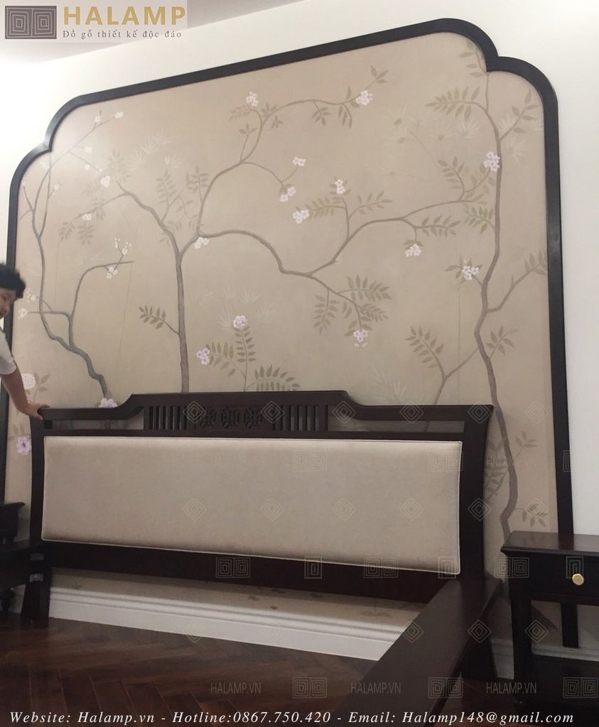 Trang trí tường bằng tranh vẽ sau đó dán lên tường