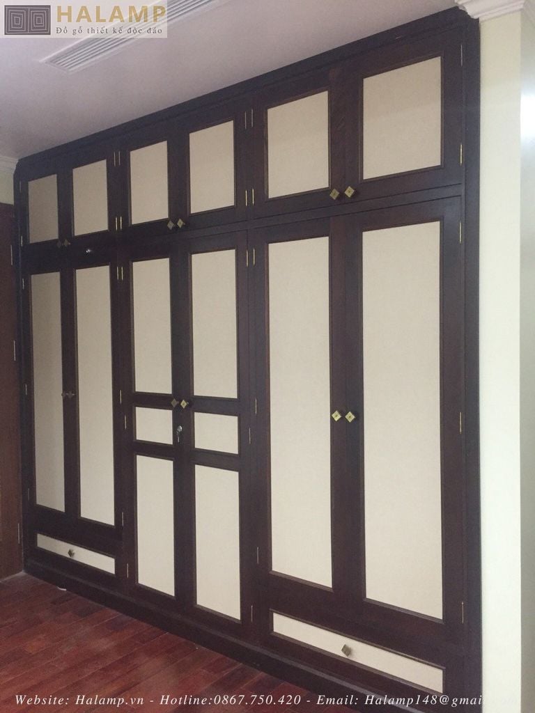 Hình ảnh thực tế tủ áo cánh gỗ gụ kết hợp gỗ an cường