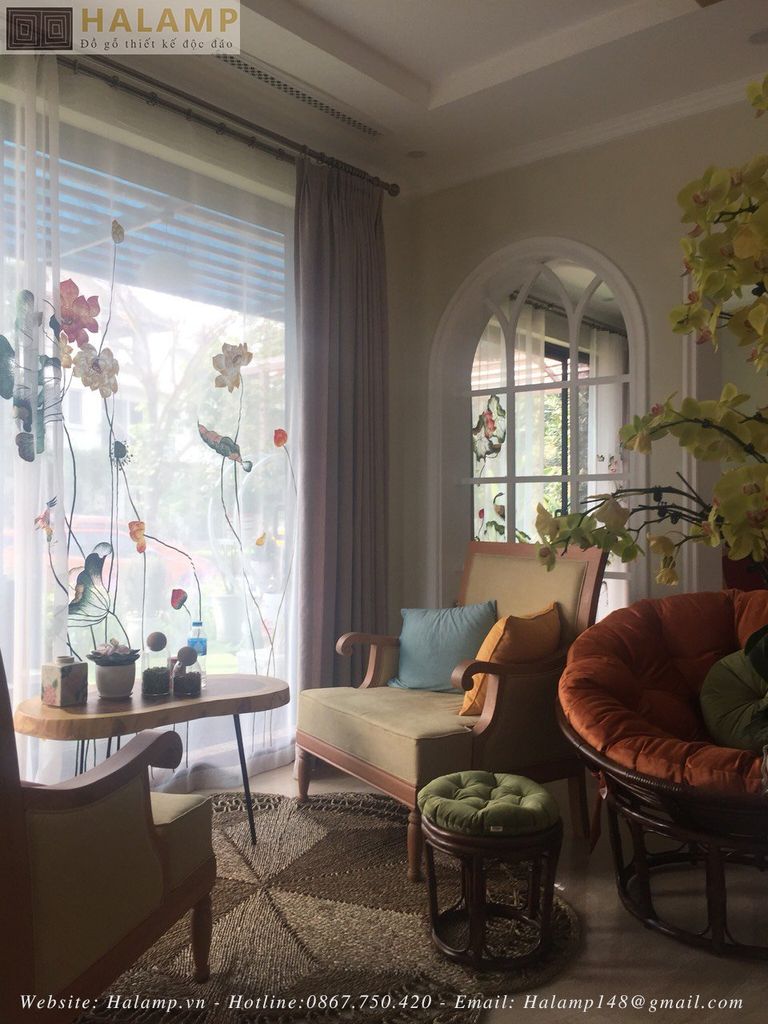 Cắm hoa Lan phòng khách nội thất Việt