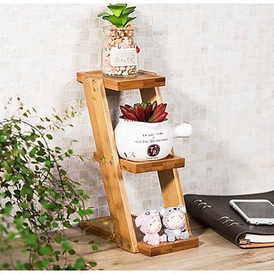 Đôn gỗ vuông đẹp tạo nên không gian sang trọng và đậm chất cá nhân