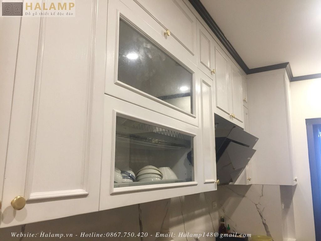 tủ bếp trên sơn mầu phủ bóng inchem cao cấp