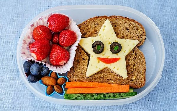 8 món ăn nhẹ lành mạnh mà con bạn sẽ thích
