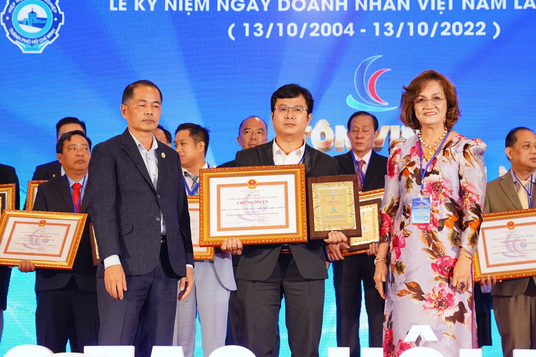 SIBA GROUP Được trao tặng Danh Hiệu Doanh Nghiệp Tiêu Biểu TPHCM 2022