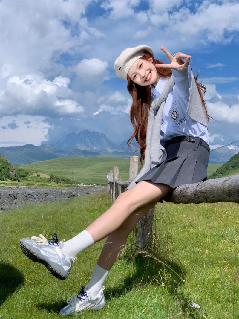 tạo dáng chụp ảnh một mình