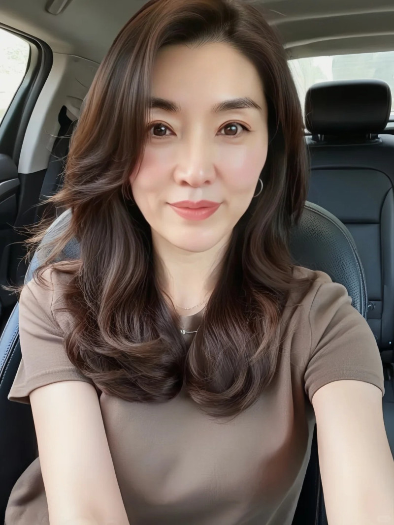 kiểu tóc đẹp cho phụ nữ tuổi 45