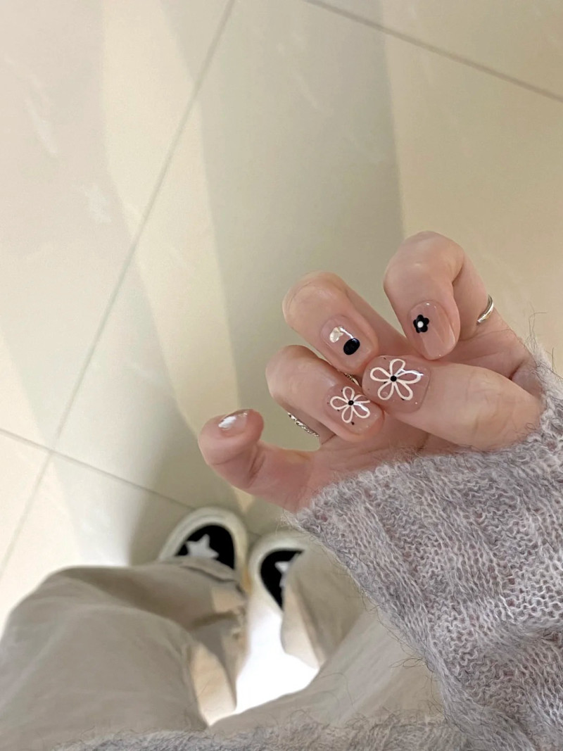 nail đơn giản cho học sinh