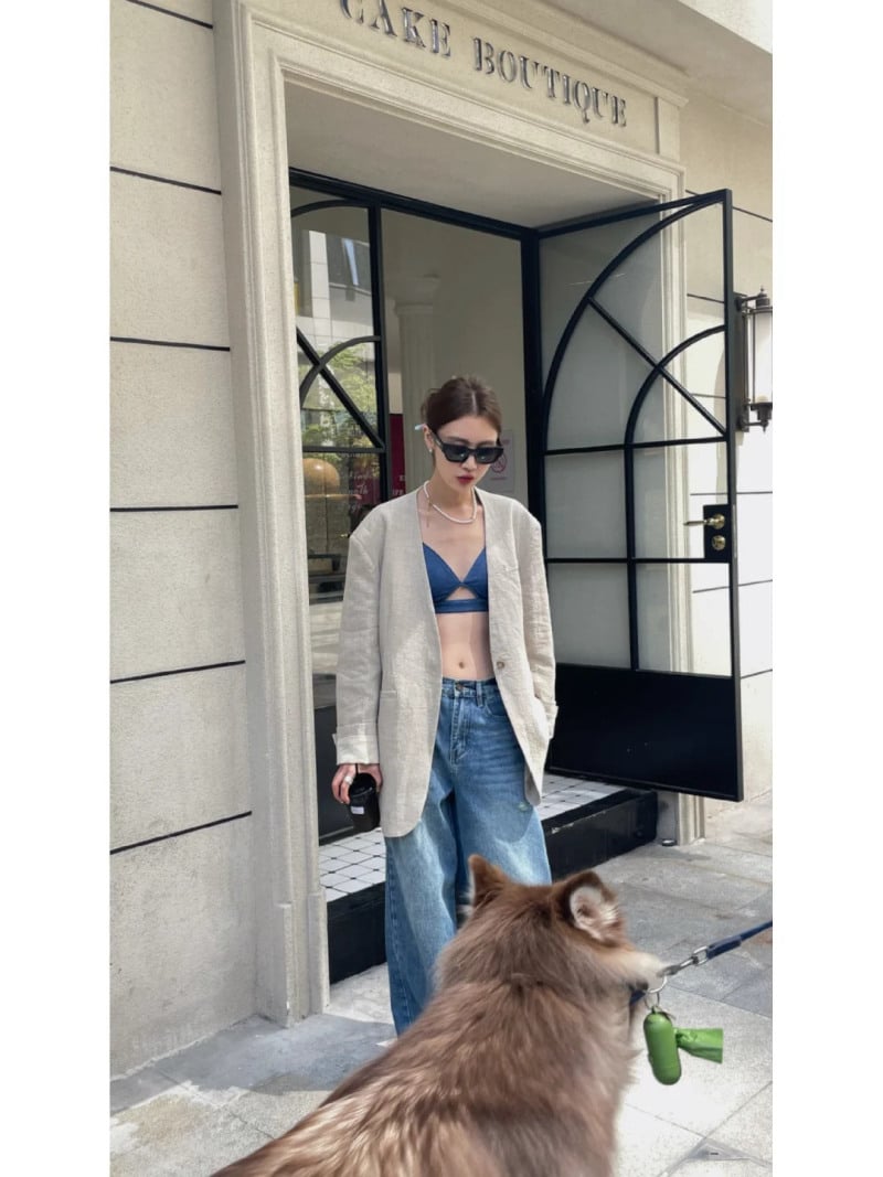 kiểu áo mặc bên trong áo vest nữ