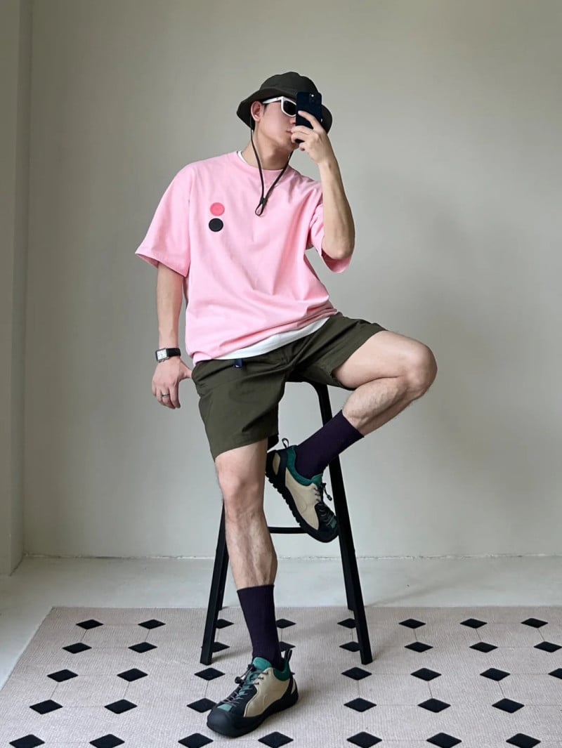 áo phông màu hồng cho nam