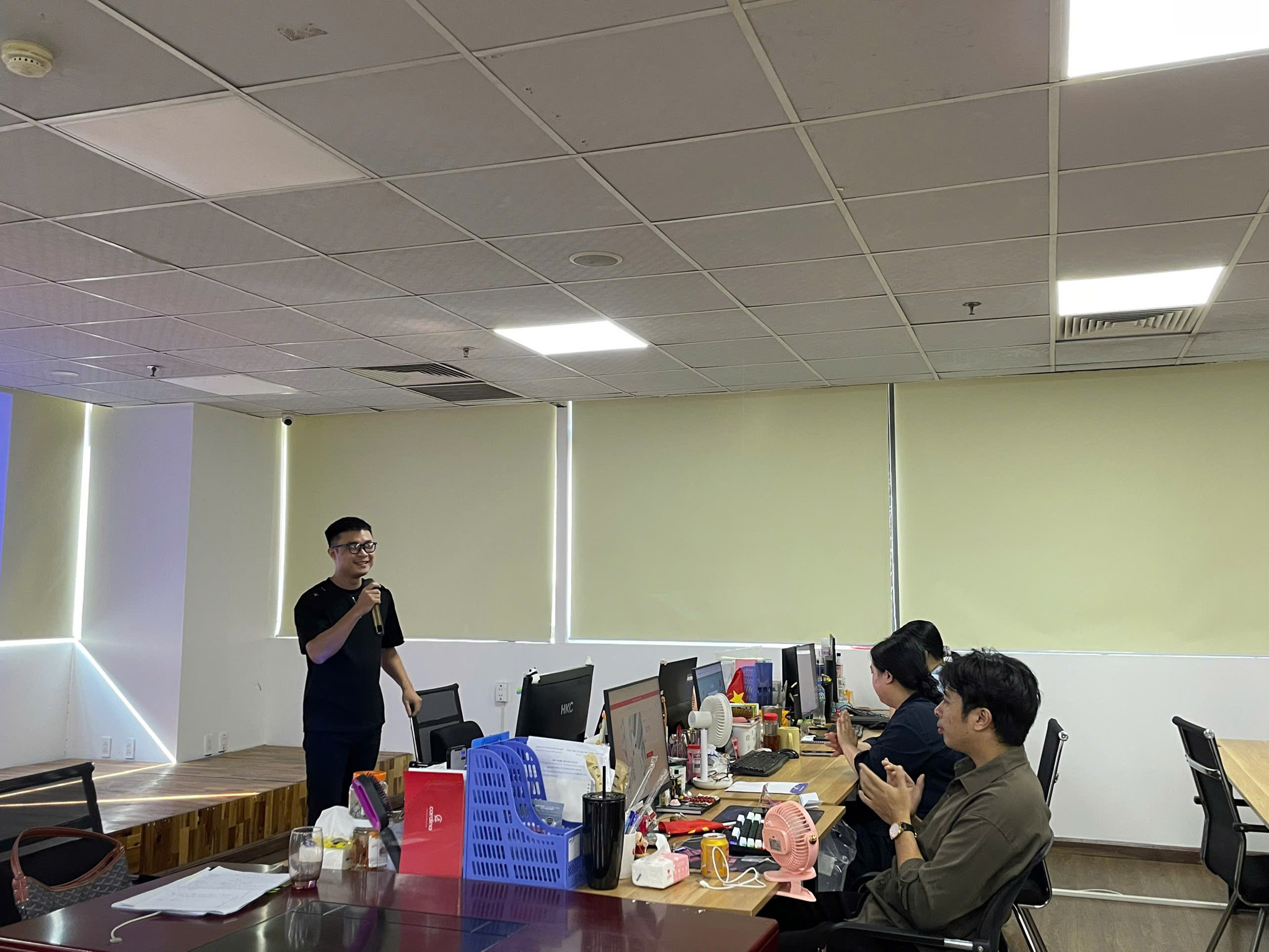 1009 Lời Từ Chối và 1 Đế Chế Gà Rán