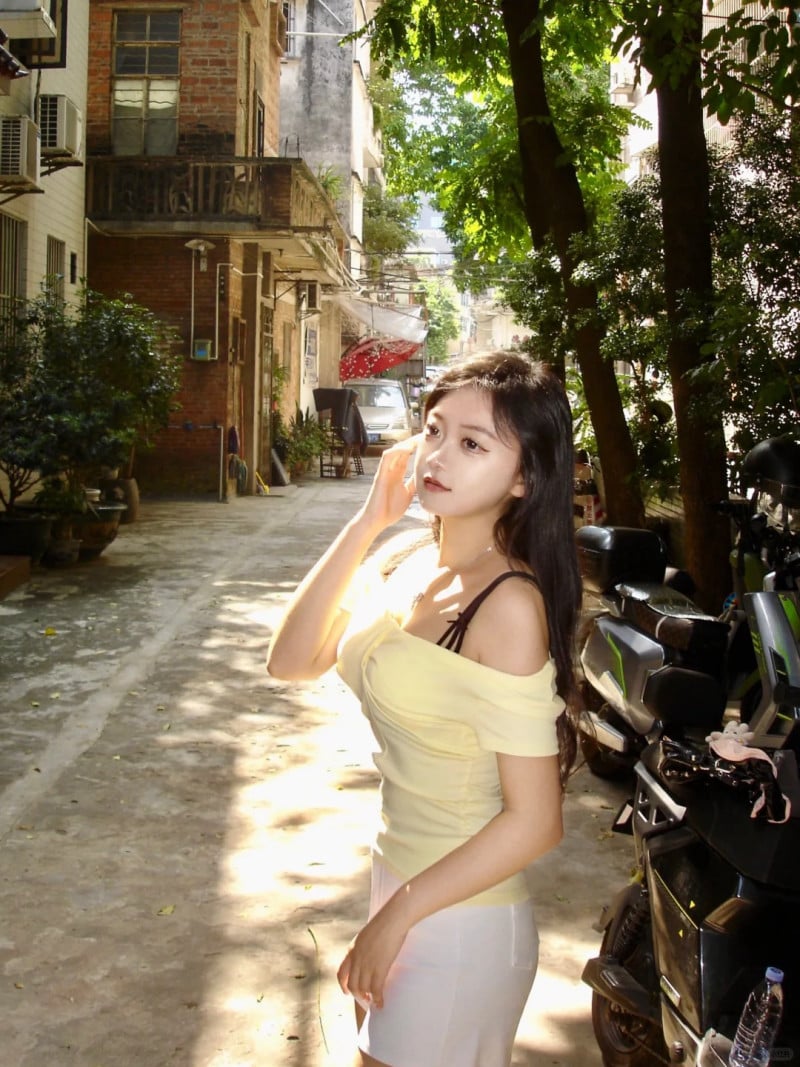 Gái xinh mặc áo trễ vai - Xu hướng quyến rũ và tỏa sáng trong mọi hoàn cảnh