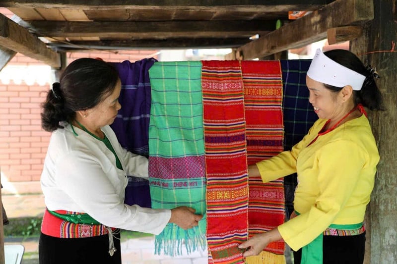 trang phục dân tộc mường