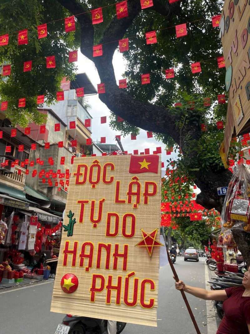 trang trí quốc khánh 2/9