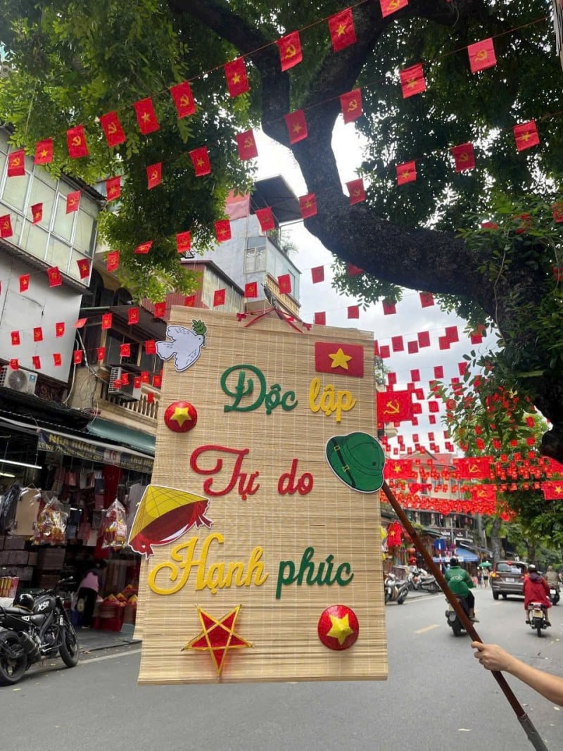 trang trí quốc khánh 2/9